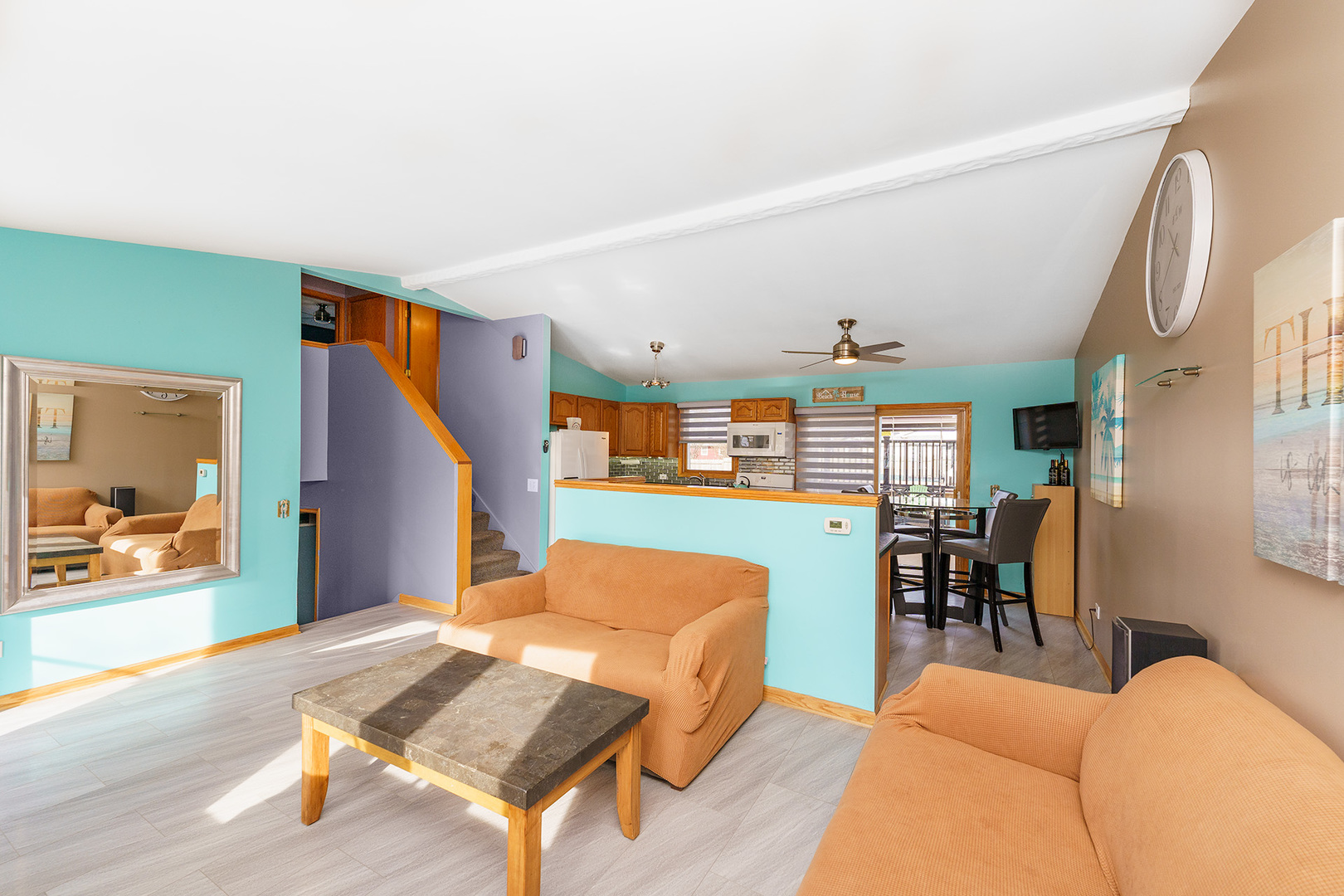 2410 Plum Tree Road Lindenhurst, IL 60046 - Photo 4 of 29 Gallery Image 4