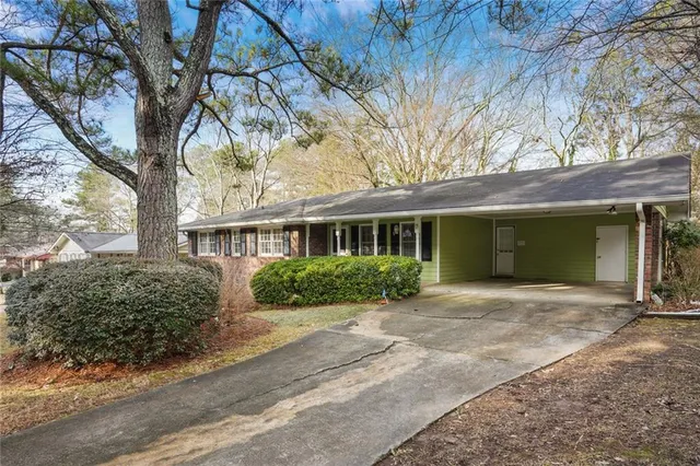 $2,200 | 2476 Woodside Way, Atlanta, GA 30341