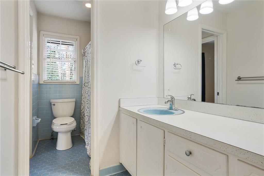 2476 Woodside Way Atlanta, GA 30341 - Photo 17 of 25