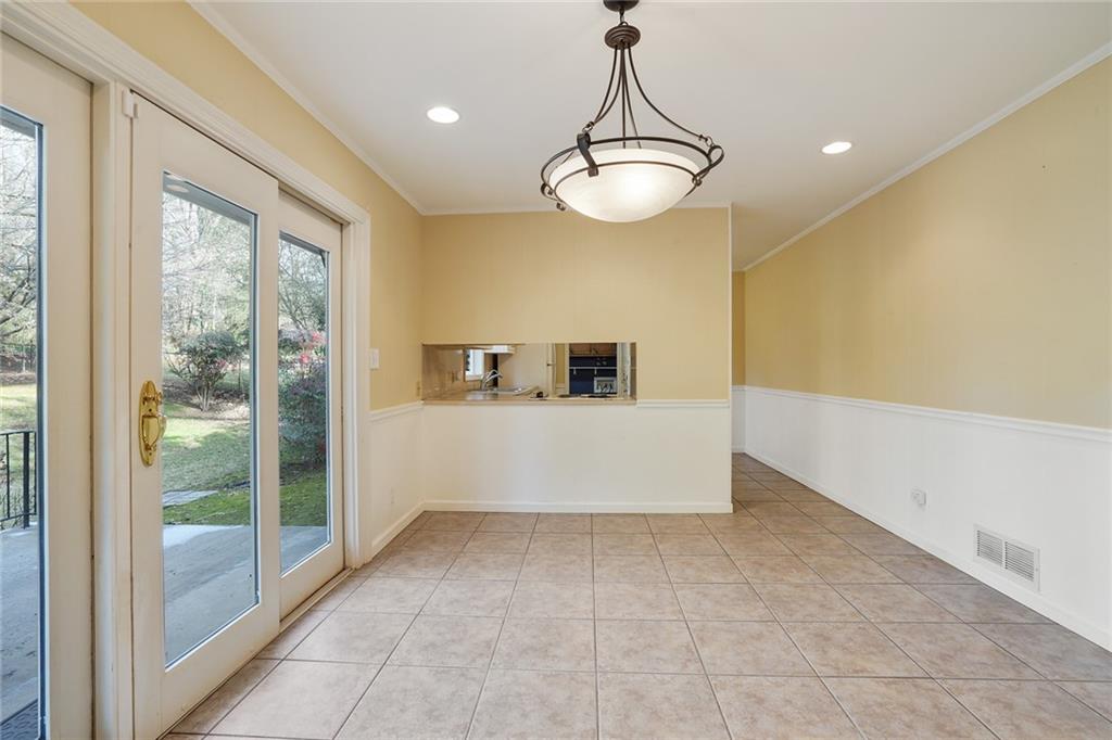 2476 Woodside Way Atlanta, GA 30341 - Photo 10 of 25