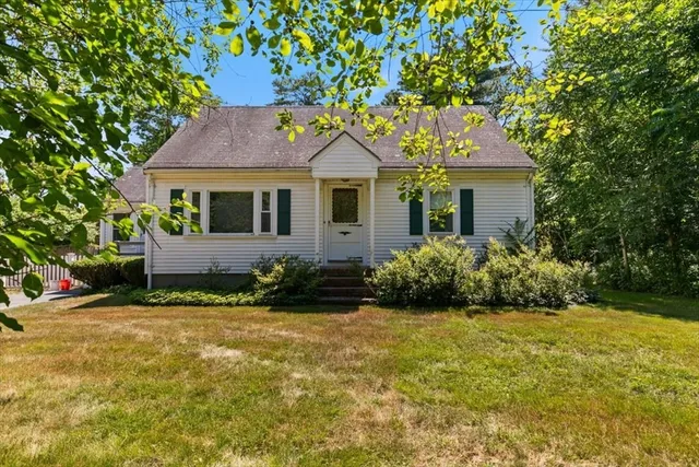 $570,000 | 12 Standley Street, Beverly, MA 01915