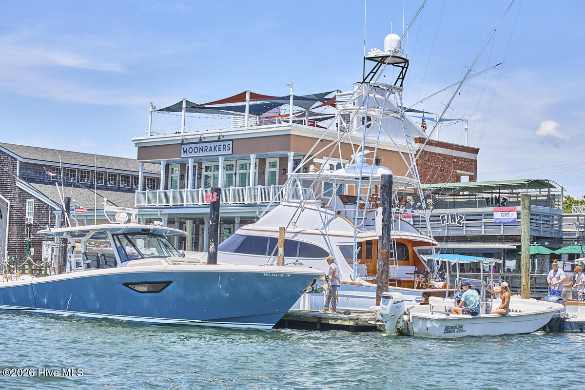 125 Front Street Beaufort, NC 28516 - Photo 51 of 60 Award winning restuarants are right next door