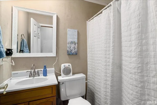 $229,000 | 615 South Barn Lane, Princeton, IN 47670