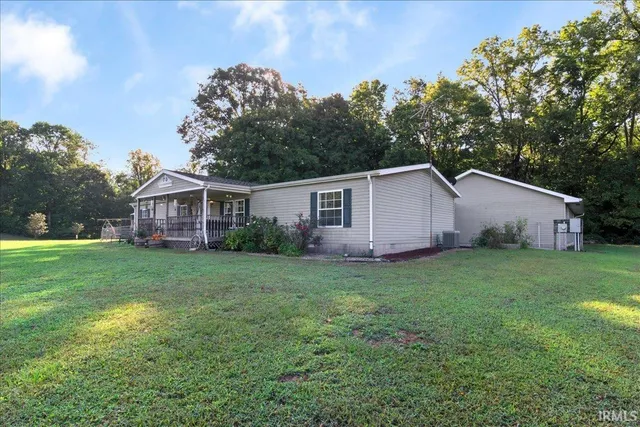 $229,000 | 615 South Barn Lane, Princeton, IN 47670