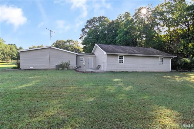 $229,000 | 615 South Barn Lane, Princeton, IN 47670