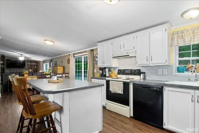 $229,000 | 615 South Barn Lane, Princeton, IN 47670