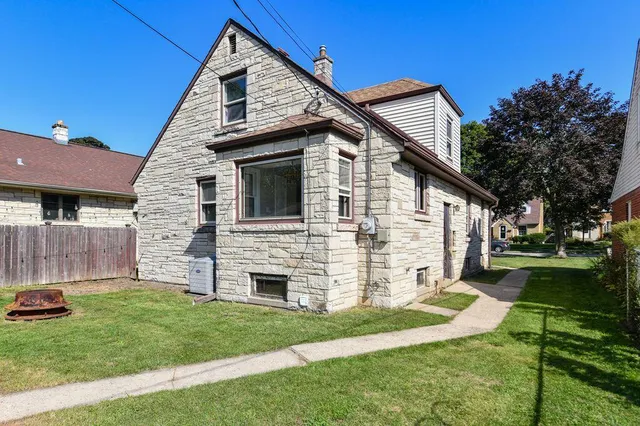 $284,900 | 2935 North 85th Street, Milwaukee, WI 53222