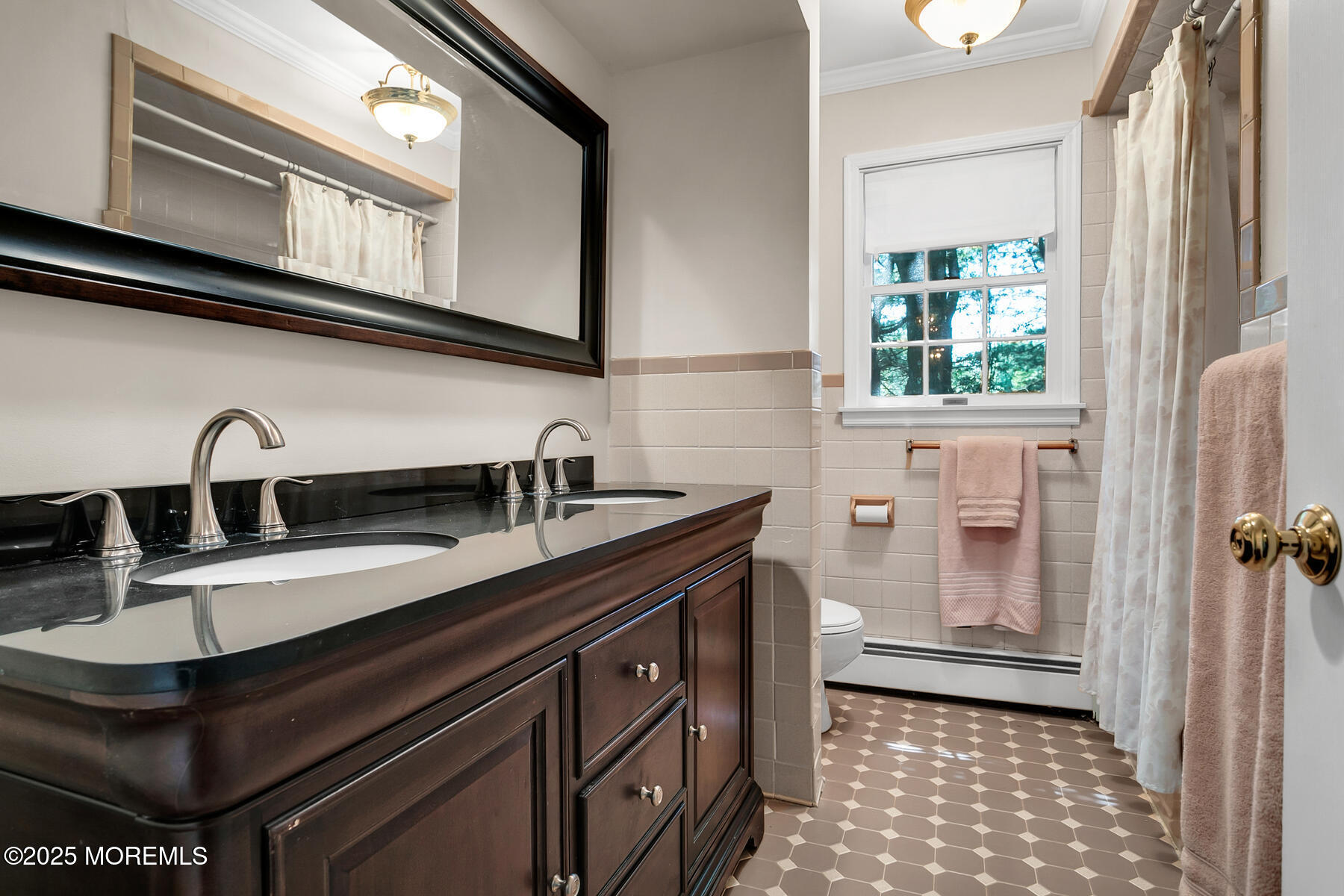 147 Montrose Road Colts Neck, NJ 07722 - Photo 22 of 61 Central Bath