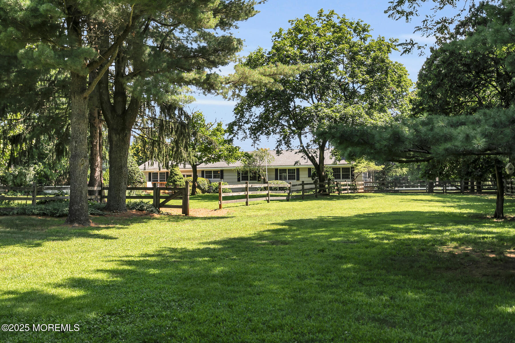 147 Montrose Road Colts Neck, NJ 07722 - Photo 39 of 61 147 Montrose Rd Colts Neck NJ 07722 USA-