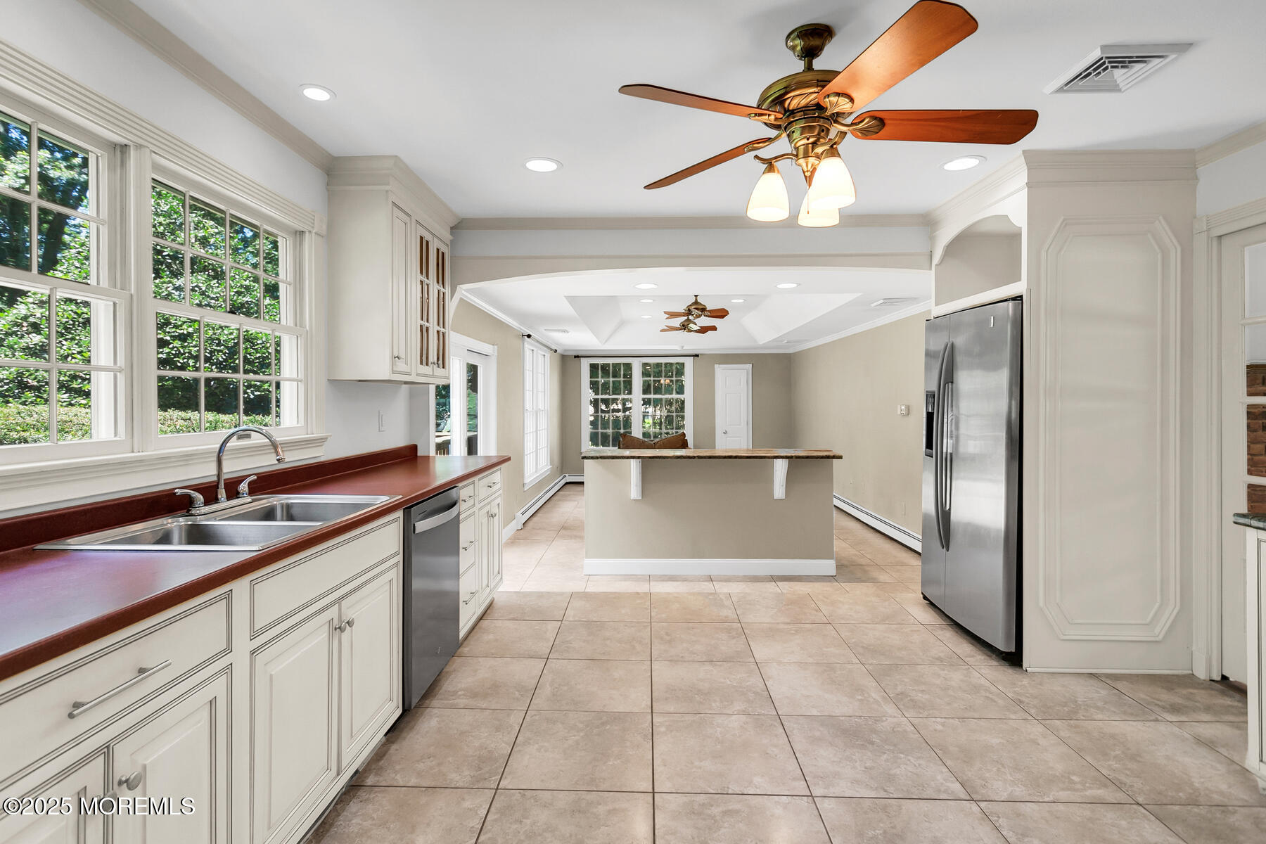 147 Montrose Road Colts Neck, NJ 07722 - Photo 9 of 61 147 Montrose Rd Colts Neck NJ 07722 USA-