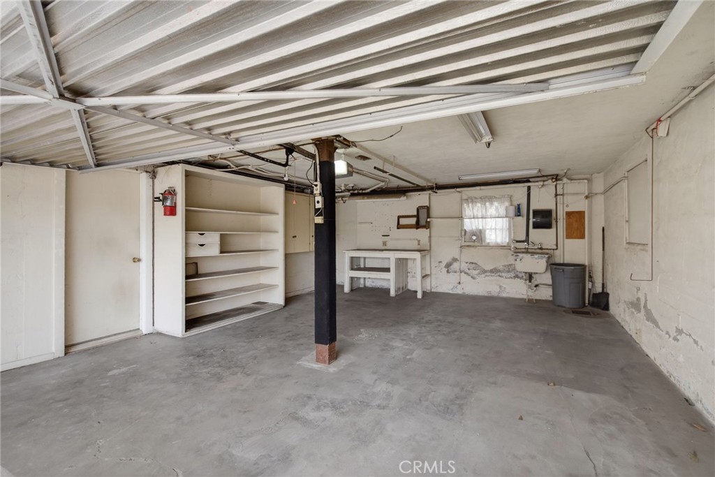 3985 Rice Road Riverside, CA 92506 - Photo 33 of 45 2-car garage with laundry