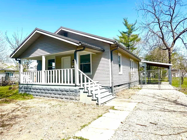 $119,900 | 641 North Hickory Street, Centralia, IL 62801