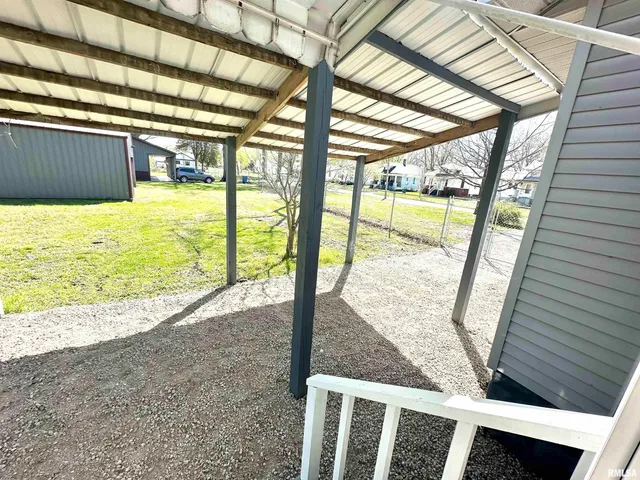 $119,900 | 641 North Hickory Street, Centralia, IL 62801