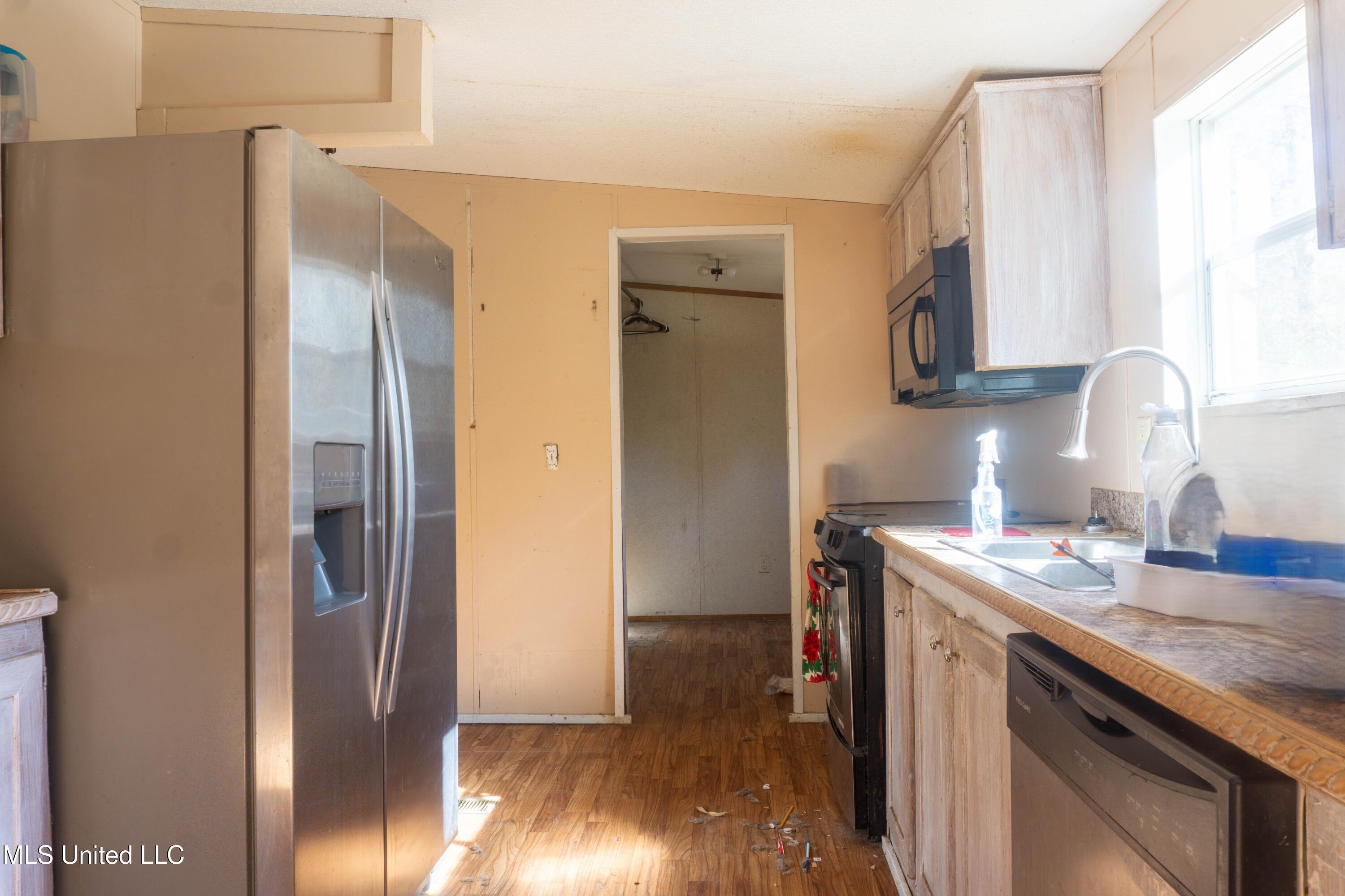 17220 Old Kelly Road Vancleave, MS 39565 - Photo 2 of 19 Kitchen