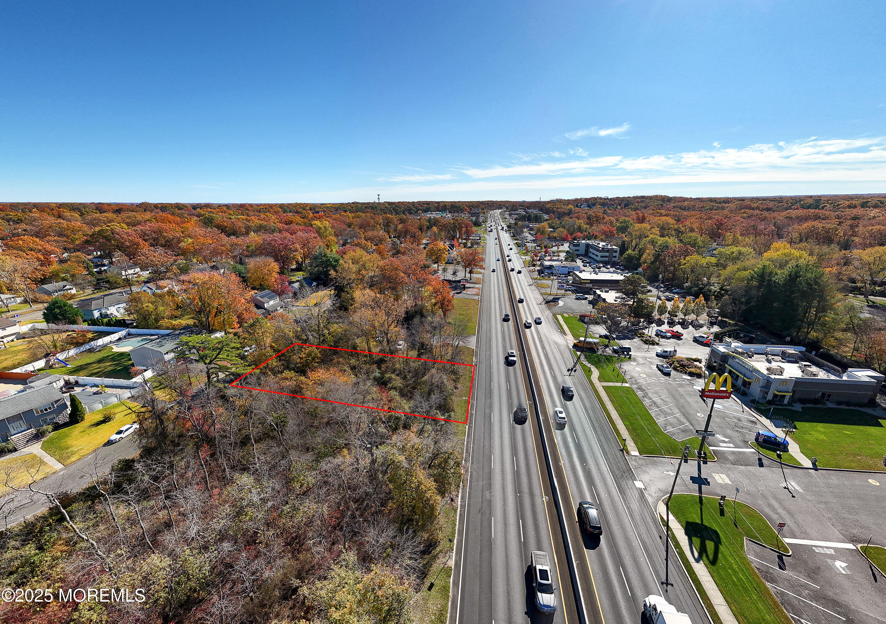9 Rustic Drive Howell, NJ 07731 - Photo 3 of 7 DJI_20251104114732_0582_Db