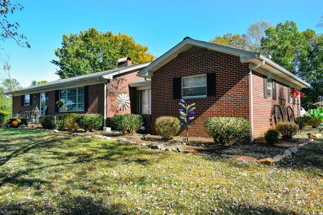 $350,000 | 11797 Highway 268, Elkin, NC 28621