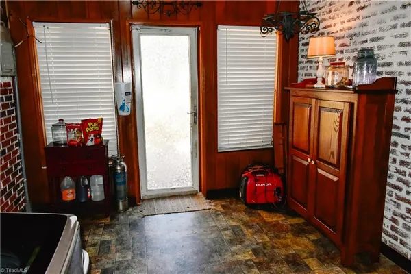 $345,000 | 11797 Highway 268, Elkin, NC 28621