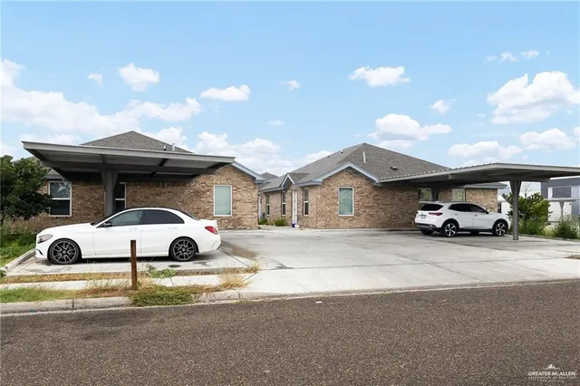 $900 | 826 South Missouri Street, Unit D, Alton, TX 78573