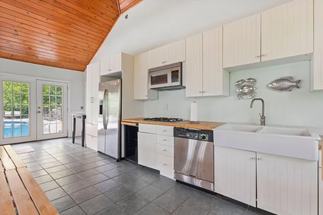 $1,800,000 | 37-39 Mammoth Lane, Newry, ME 04261