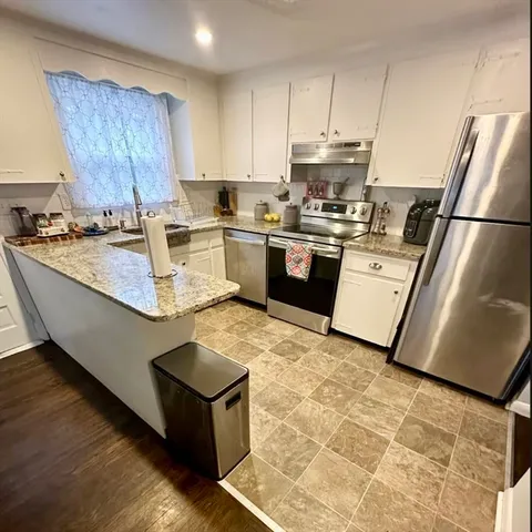 $3,200 | 29 Fresh Pond Circle, Plymouth, MA 02360