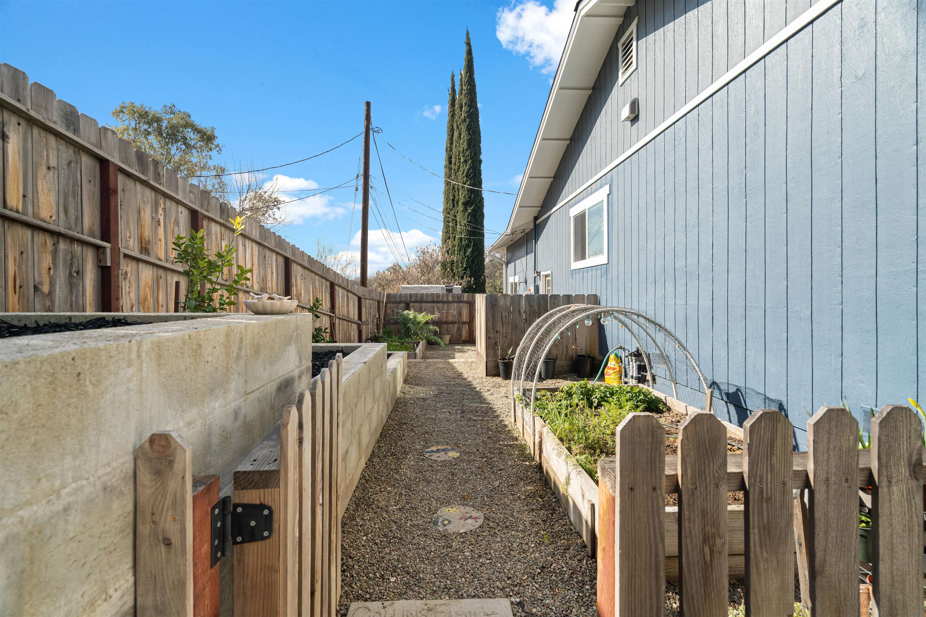 3281 Dunn Road Valley Springs, CA 95252 - Photo 46 of 59 Fenced backyard featuring a garden