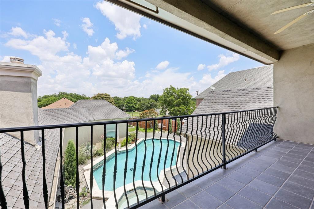 6065 Dilbeck Lane Dallas, TX 75240 - Photo 30 of 40 a balcony with street view