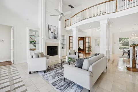 $1,174,900 | 6065 Dilbeck Lane, Dallas, TX 75240