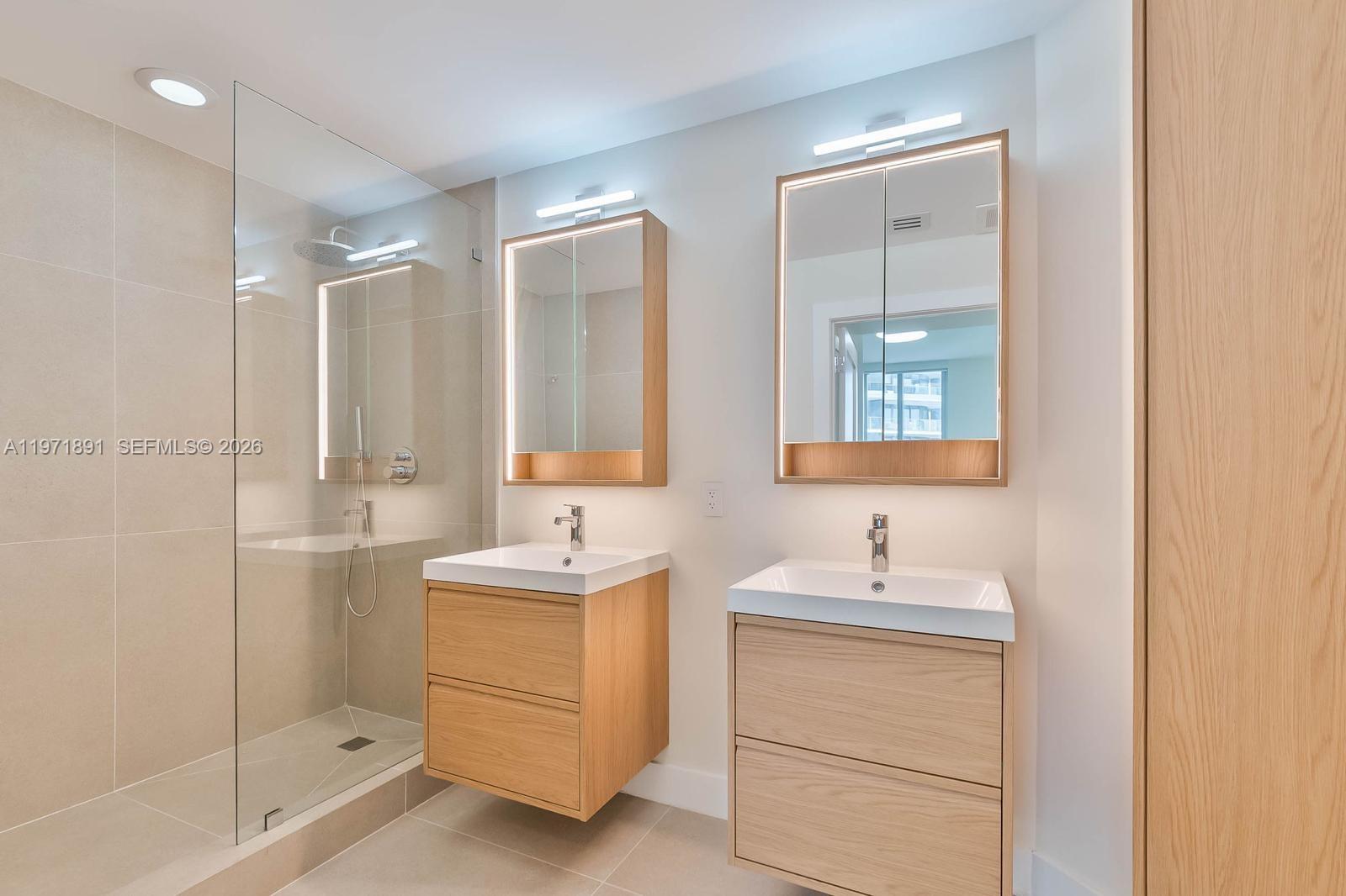 1050 Brickell Avenue, Unit 3214 Miami, FL 33131 - Photo 15 of 20