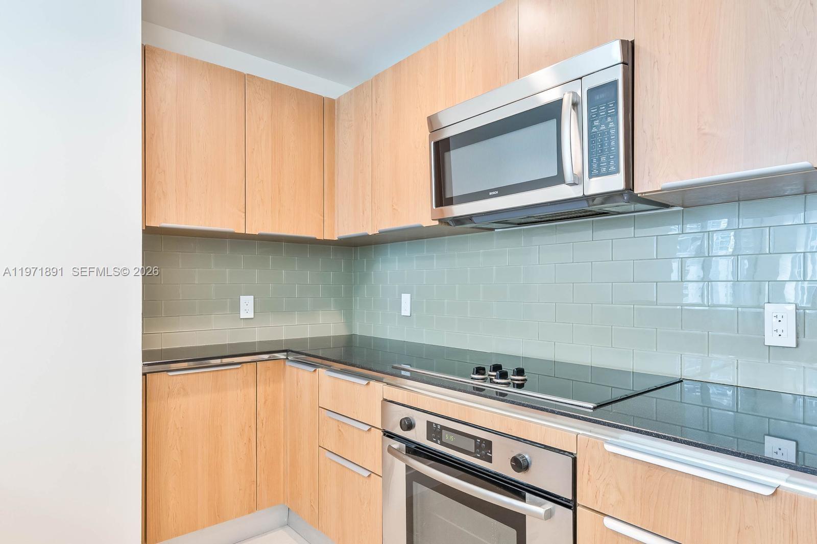 1050 Brickell Avenue, Unit 3214 Miami, FL 33131 - Photo 5 of 20