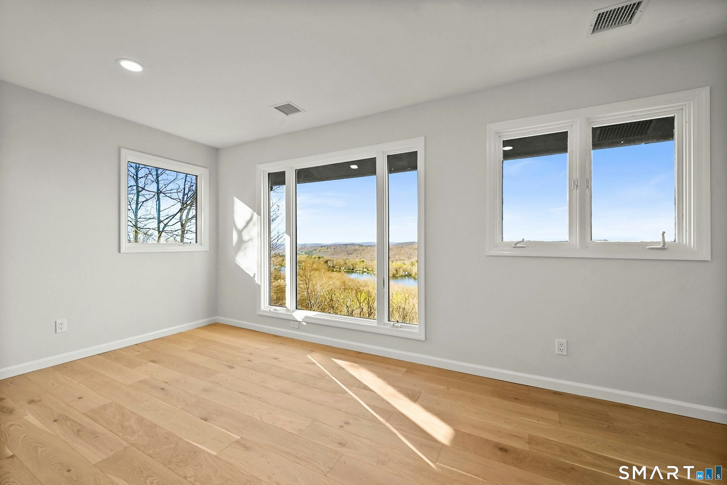 12 Hillcrest Court Ridgefield, CT 06877 - Photo 24 of 40