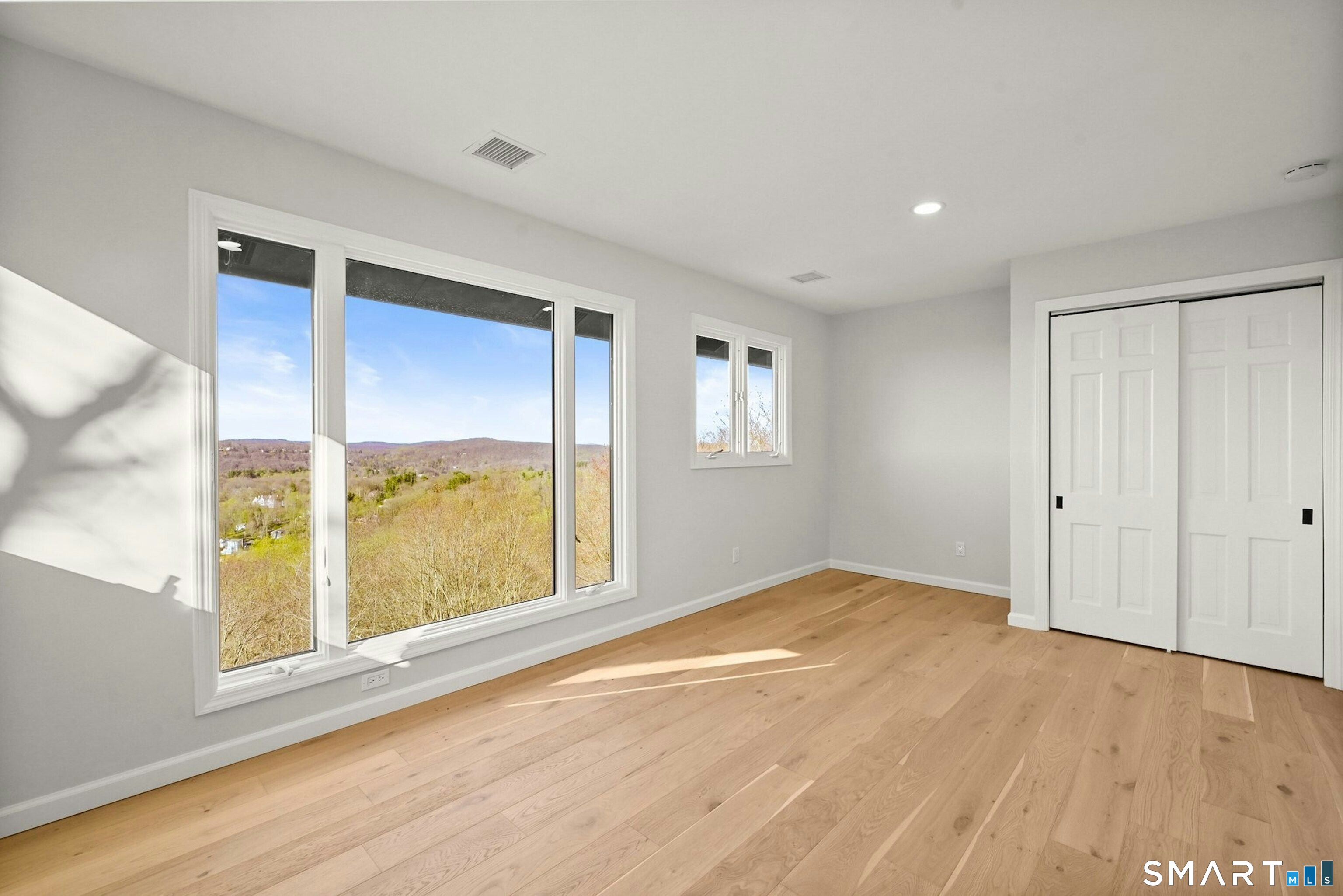 12 Hillcrest Court Ridgefield, CT 06877 - Photo 25 of 40
