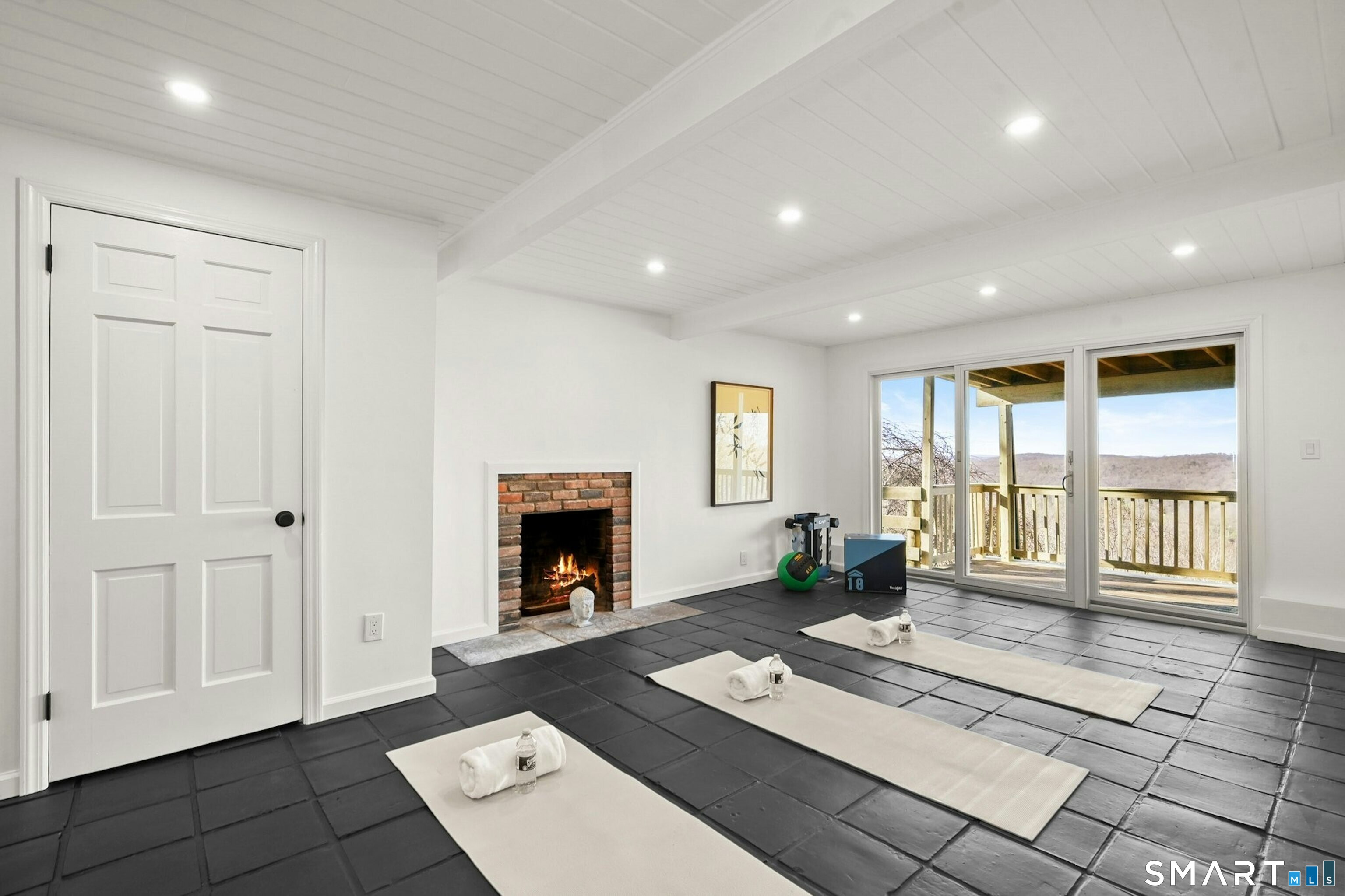 12 Hillcrest Court Ridgefield, CT 06877 - Photo 31 of 40