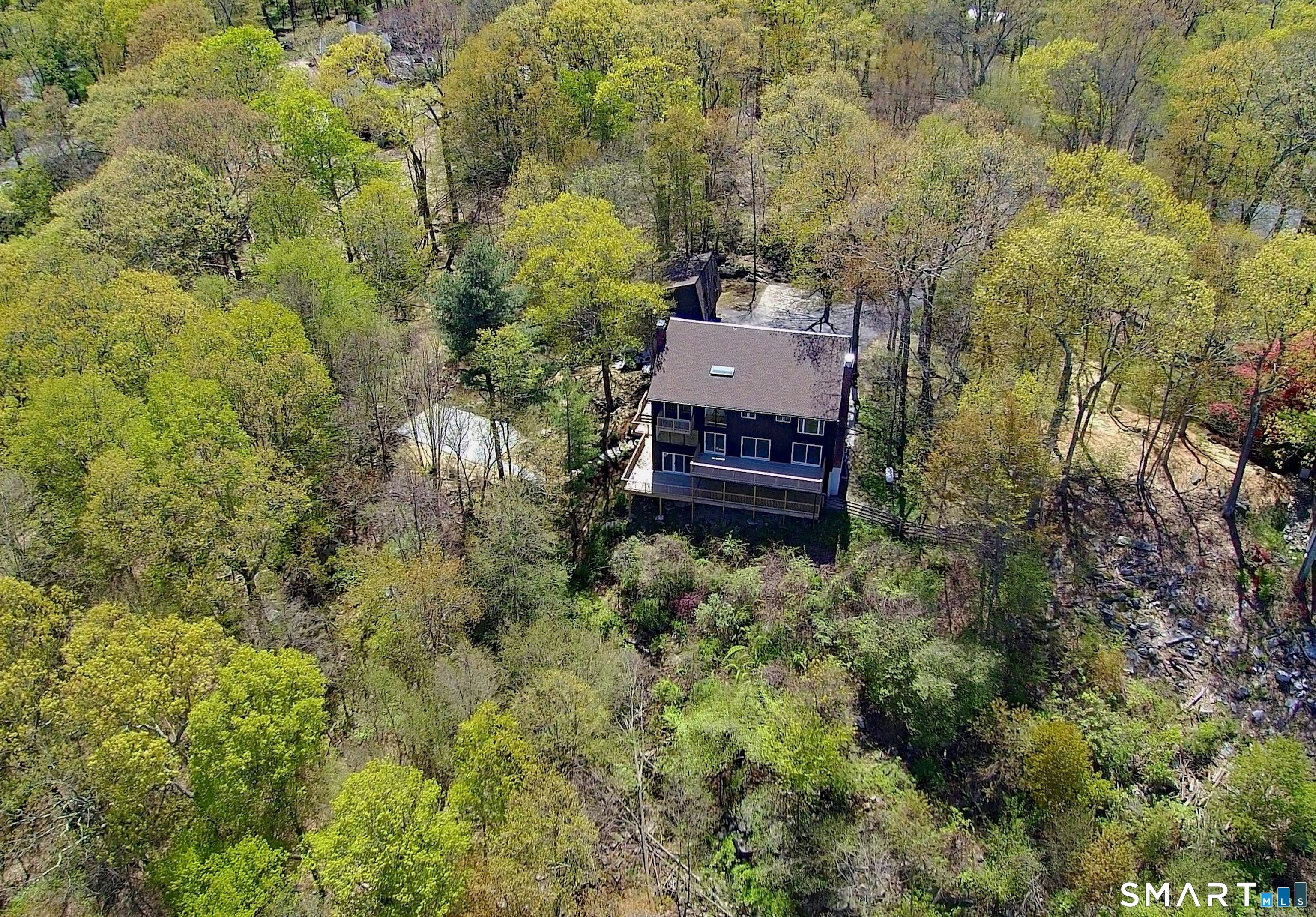 12 Hillcrest Court Ridgefield, CT 06877 - Photo 4 of 40