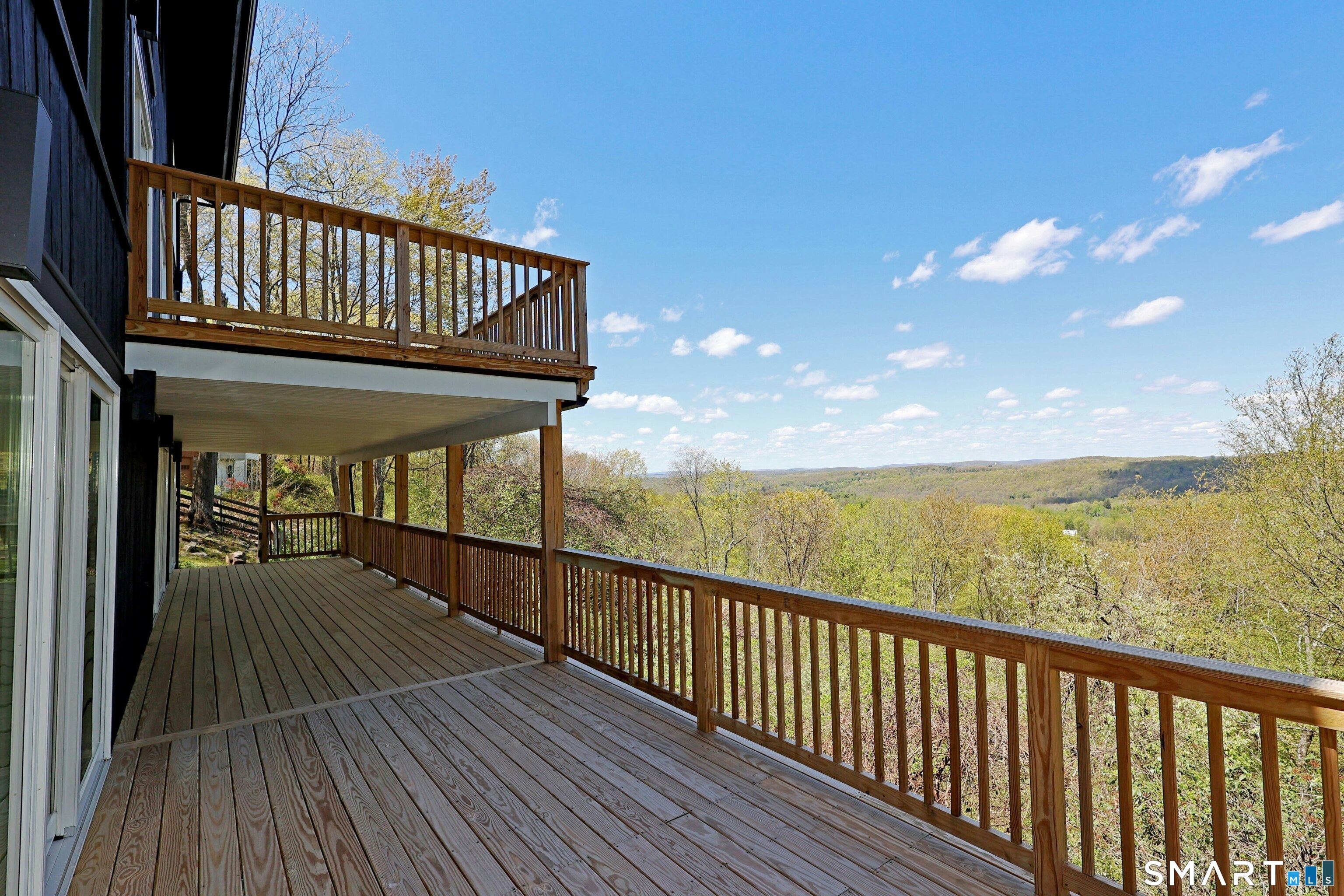 12 Hillcrest Court Ridgefield, CT 06877 - Photo 5 of 40