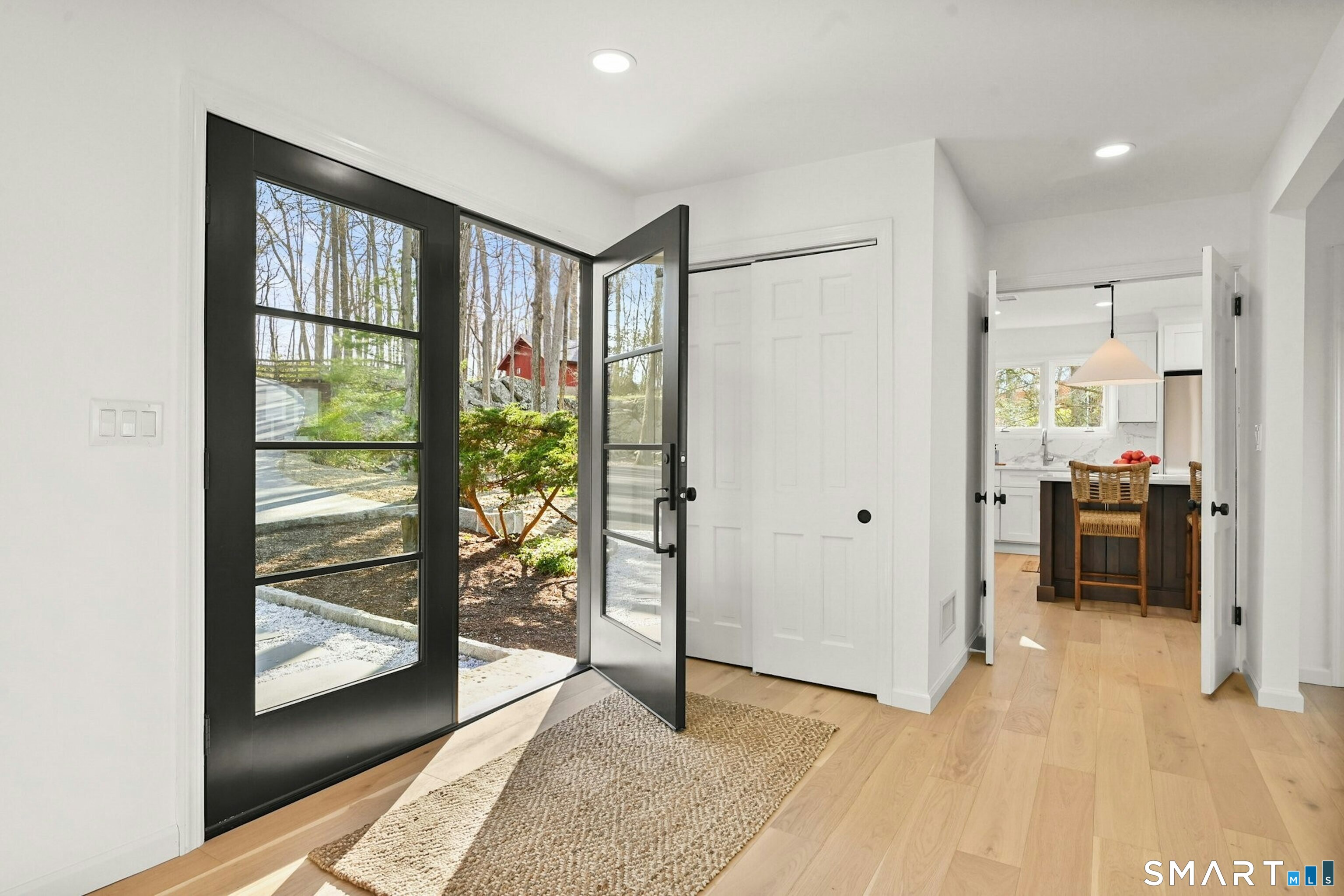 12 Hillcrest Court Ridgefield, CT 06877 - Photo 9 of 40