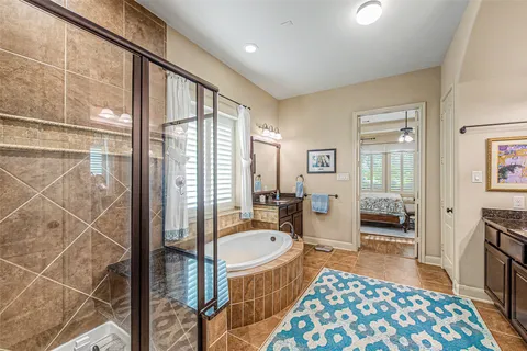 $900,000 | 83 Wyndehaven Lakes Drive, Katy, TX 77494