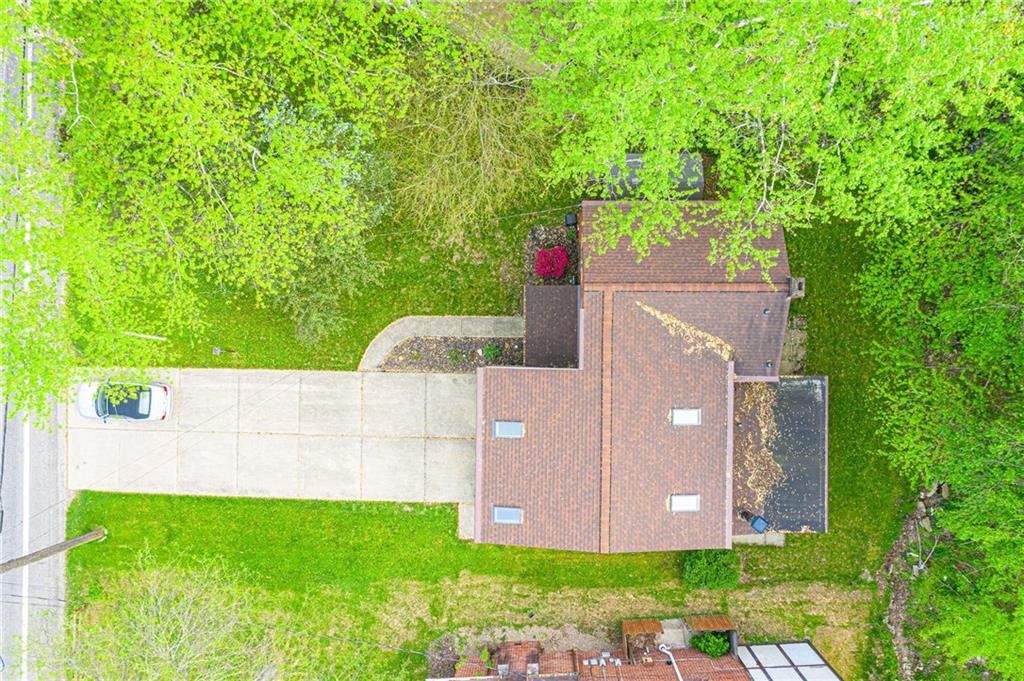 808 Jefferson Road Pittsburgh, PA 15235 - Photo 2 of 25 Gallery Image 2