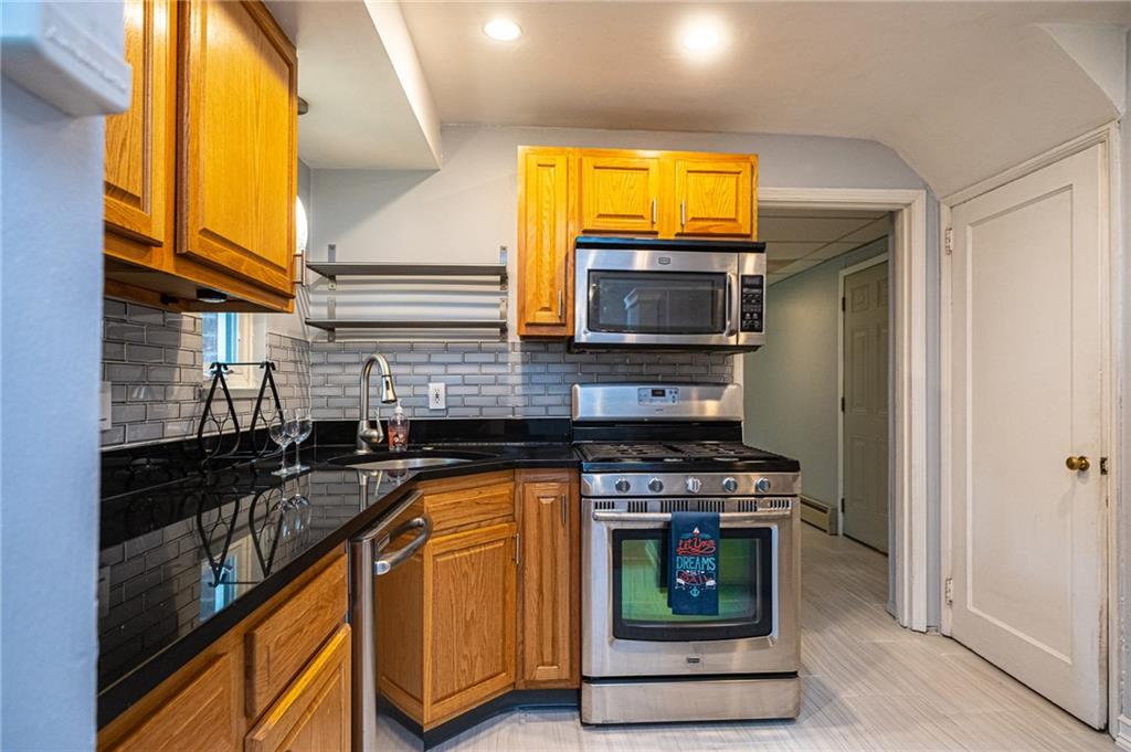 808 Jefferson Road Pittsburgh, PA 15235 - Photo 3 of 25 Gallery Image 3