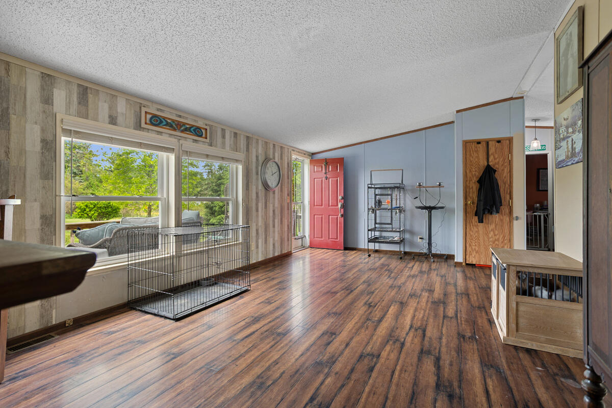 721 Clarendon Road Quincy, MI 49082 - Photo 5 of 22