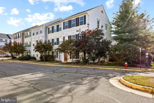 $3,000 | 46051 Grammercy Terrace, Sterling, VA 20166