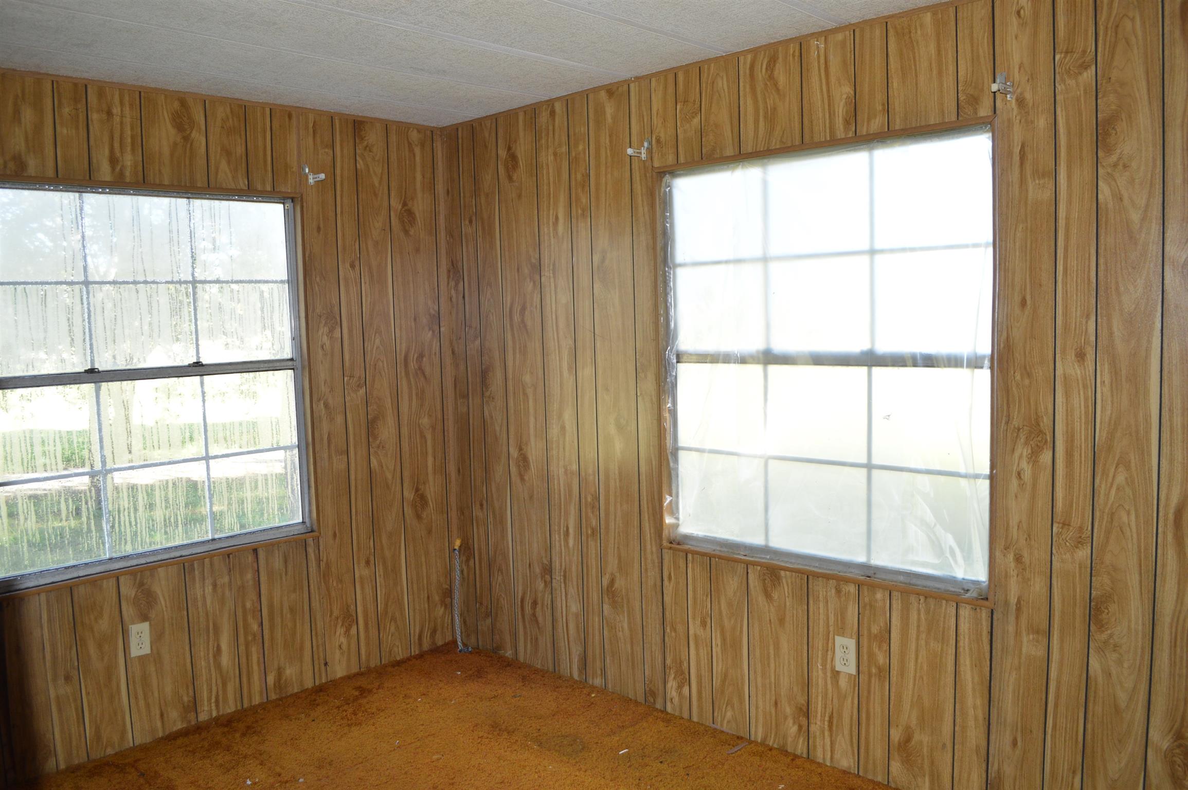 4802 Big Springs Road Lebanon, TN 37090 - Photo 8 of 9 a view of an empty room with a window