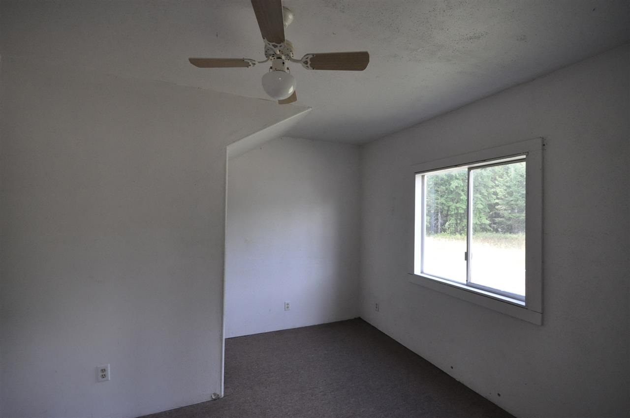1492 Telephone Road East Newport, WA 99156 - Photo 6 of 20