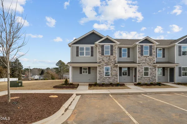 $1,650 | 1021 Peony Lane, Youngsville, NC 27596