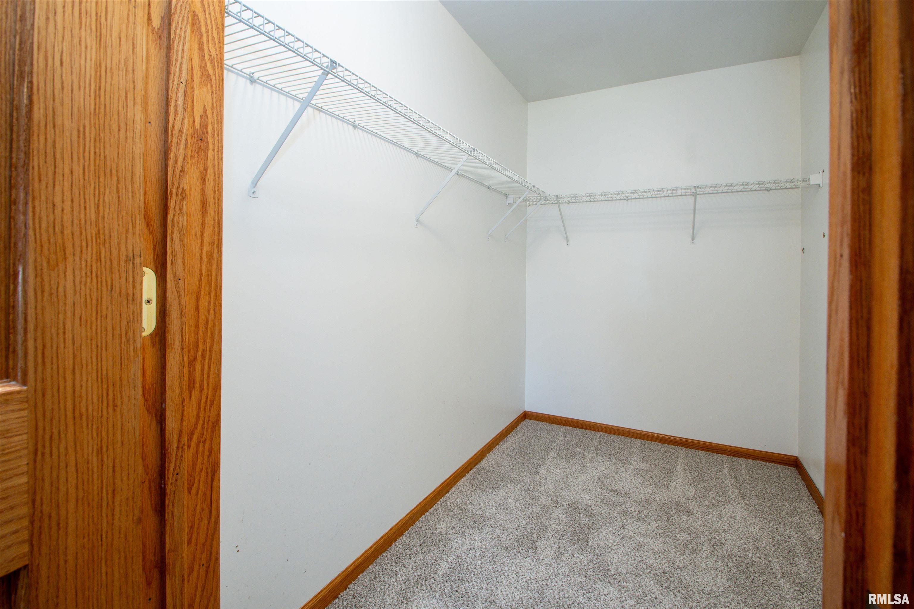 5902 Charleston Road Peoria, IL 61607 - Photo 18 of 43