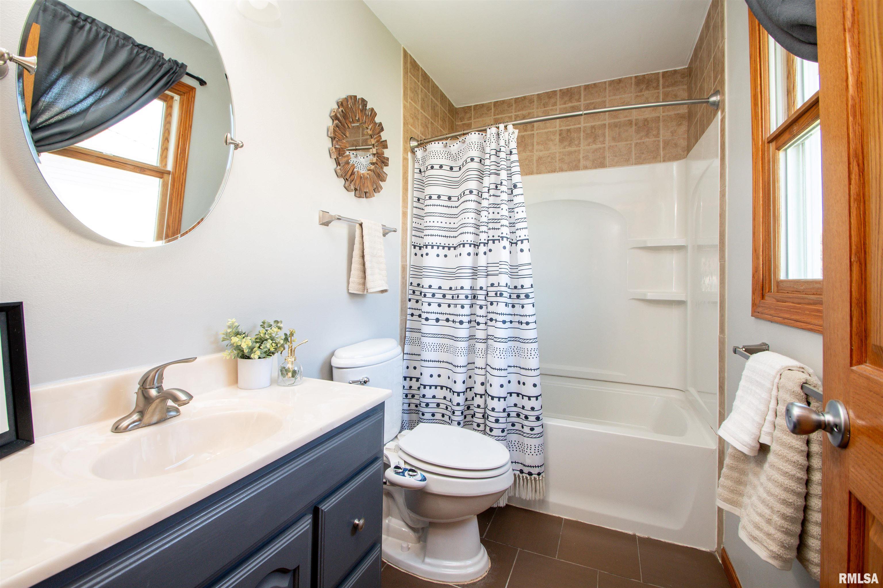 5902 Charleston Road Peoria, IL 61607 - Photo 20 of 43