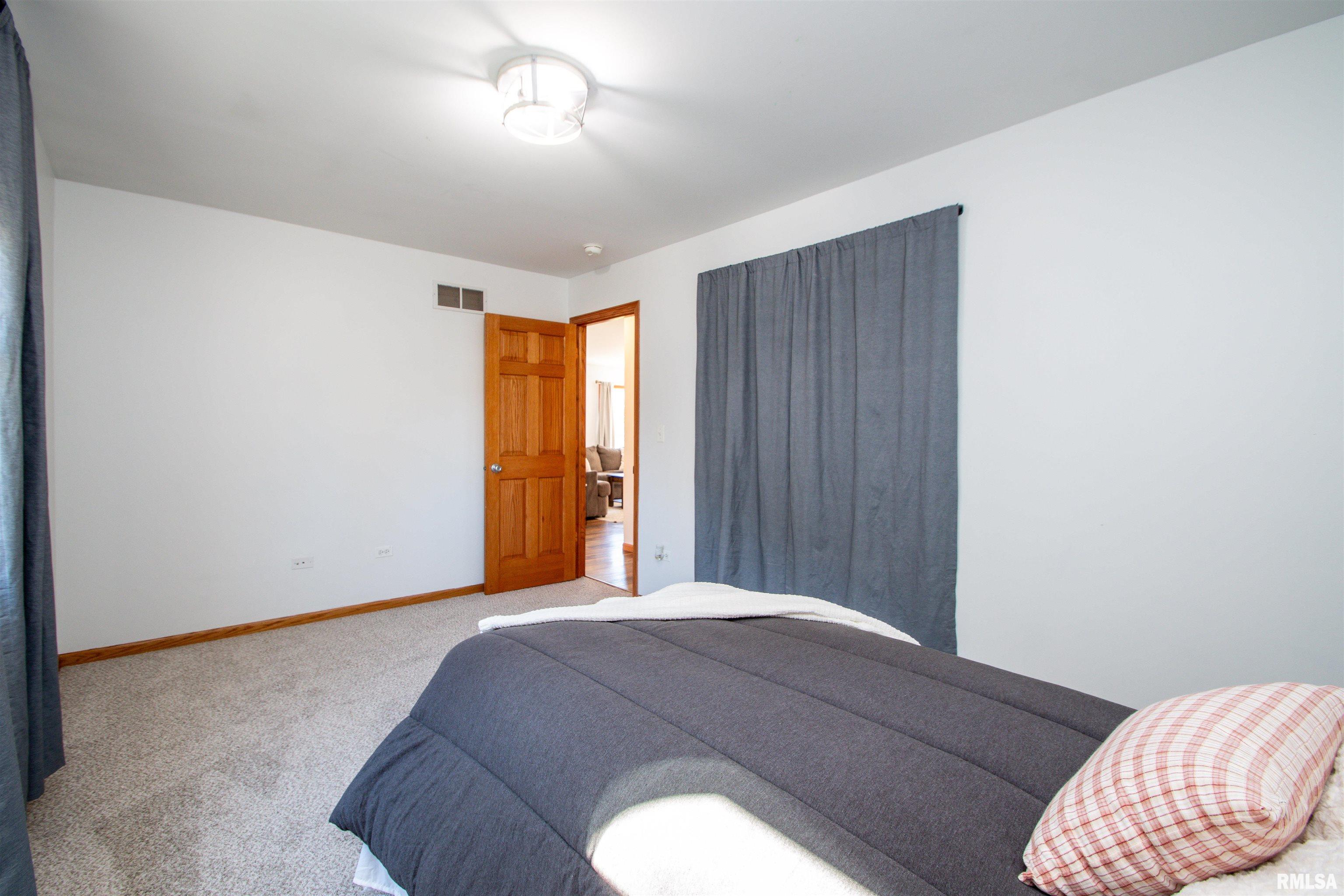 5902 Charleston Road Peoria, IL 61607 - Photo 23 of 43