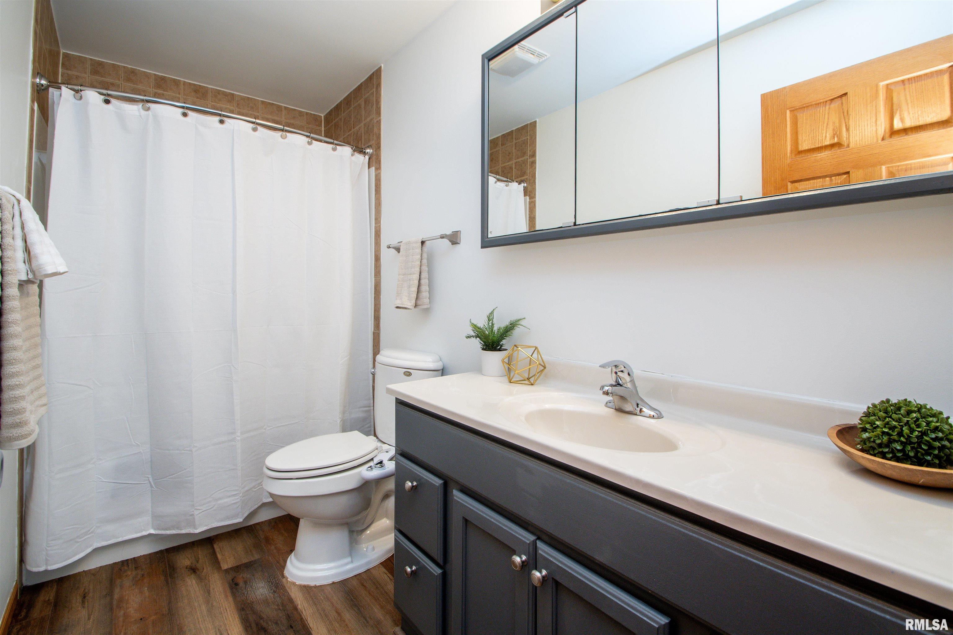 5902 Charleston Road Peoria, IL 61607 - Photo 27 of 43