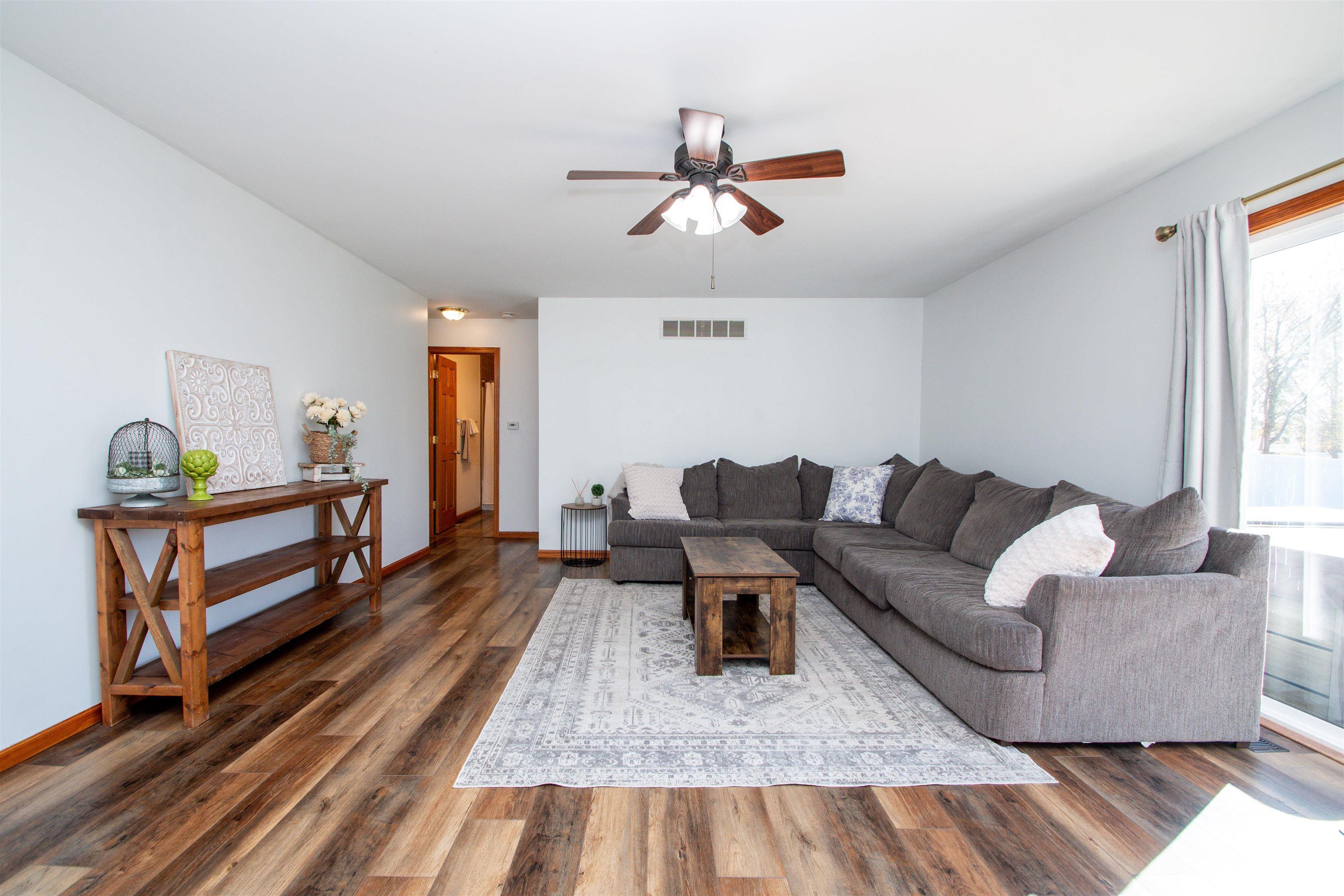 5902 Charleston Road Peoria, IL 61607 - Photo 9 of 43