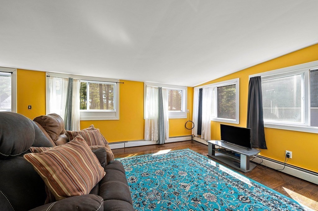 11 Agawam Beach Road Wareham, MA 02571 - Photo 8 of 31