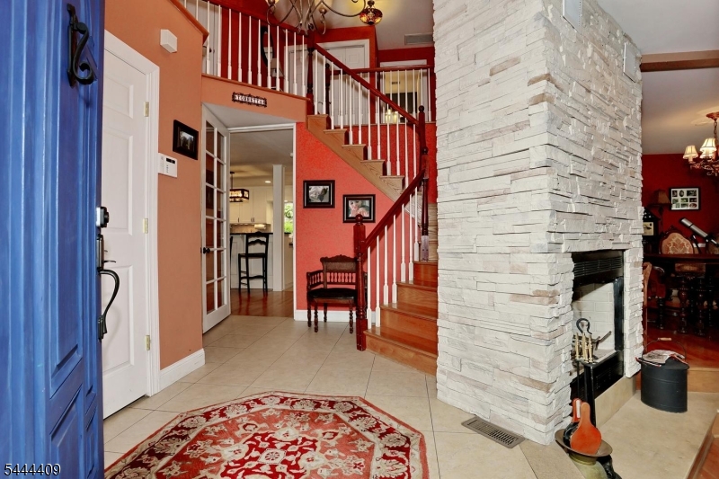 121 Magee Road Ringwood, NJ 07456 - Photo 5 of 36